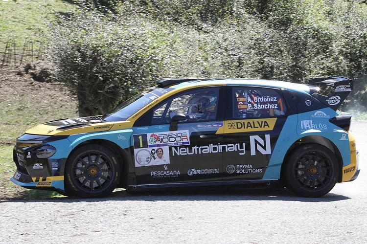 Alberto Ordóñez repite victoria en el Rallye Virgen del Viso