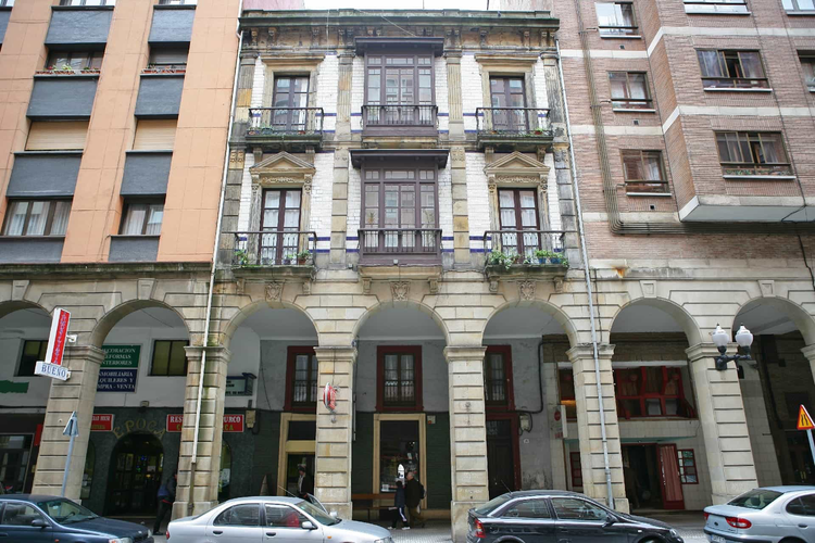Edificio calle Marqués de San Esteban, 36