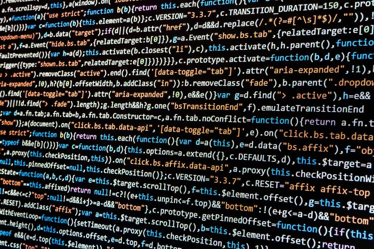 Desde agosto los textos escritos por IA llevan una firma invisible: qué cambia con la Ley de IA