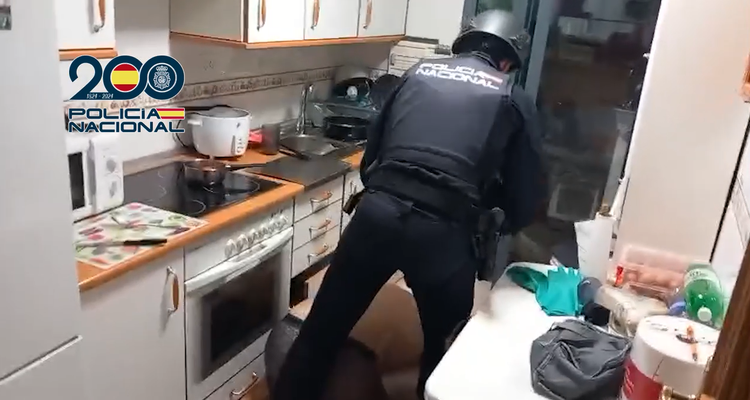 Desmantelada una organización criminal dedicada a la producción de cocaína tras varios registros, entre ellos Dénia