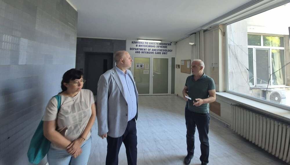 Проверка на областния управител на Стара Загора установи, че ремонтът на спешното отделение в университетската болница е преустановен