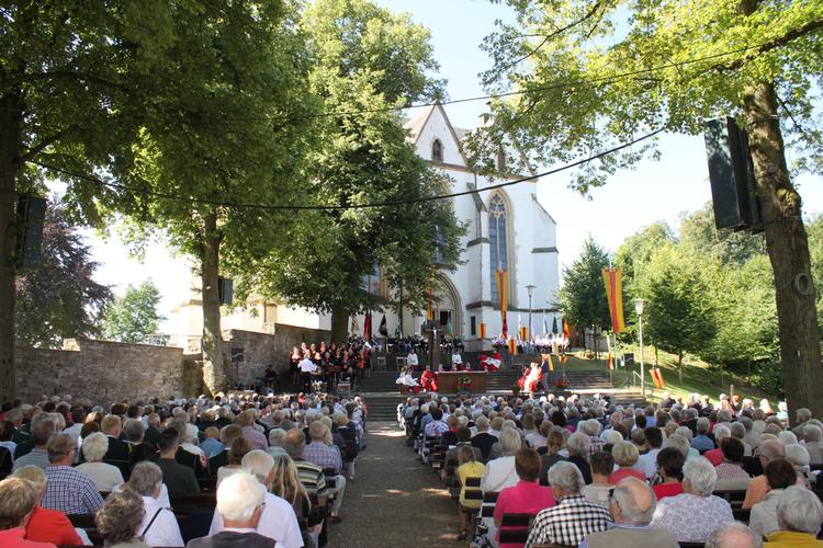 Wallfahrt zum Heiligen Kreuz von Stromberg