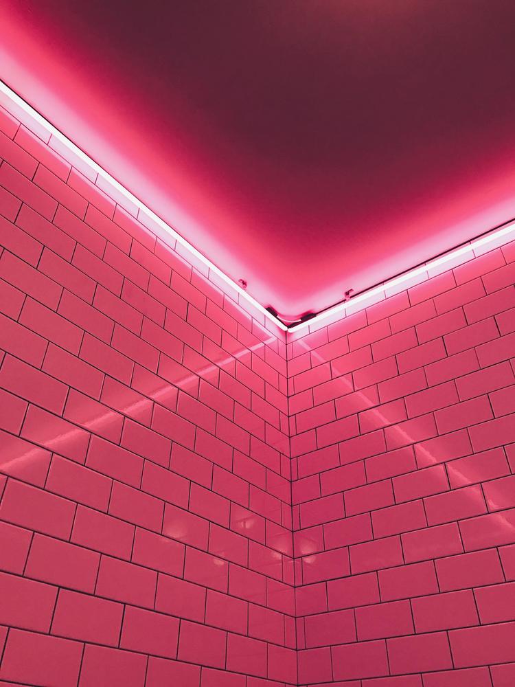 Test pink article