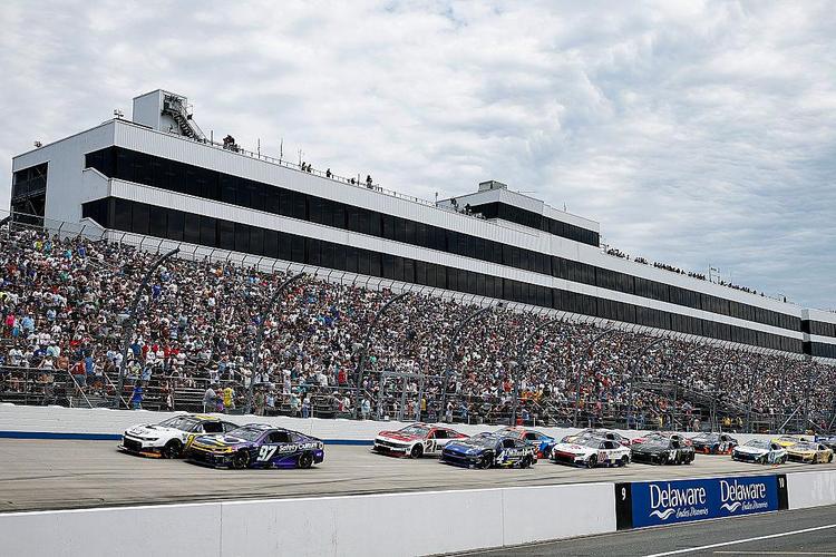 Caos y múltiples accidentes en la All-Star Race de Dover
