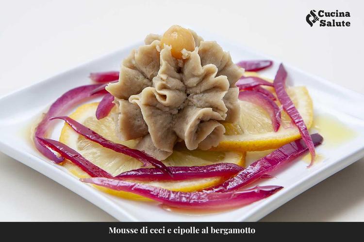 MOUSSE DI CECI E CIPOLLA AL BERGAMOTTO....