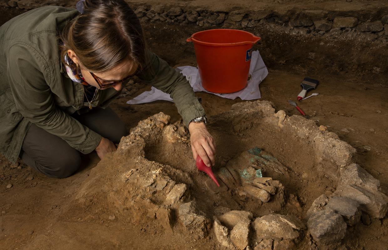 Pre-Inca craftsmen used metal transported hundreds of kilometres