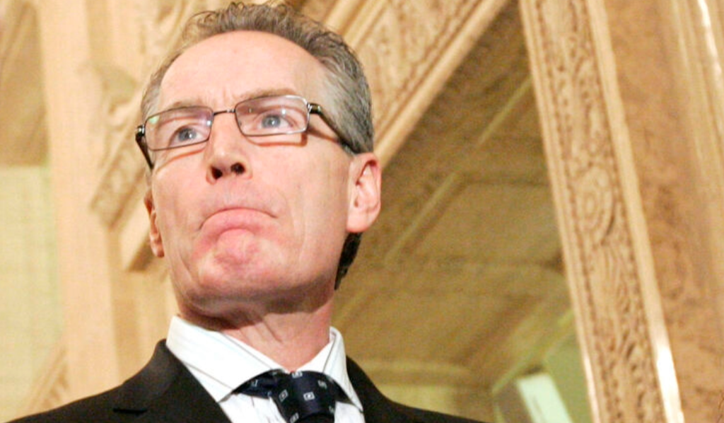 Sinn Féin MLA Gerry Kelly to step down at next Assembly election after almost three decades