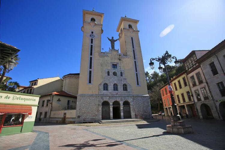 Iglesia de Santa María Magdalena de Ribadesella