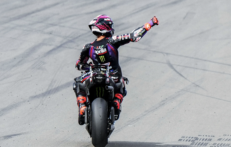 MOTOGP, CIRCUITO DE SILVERSTONE: Martín gana y Aprilia firma su primer triplete en un Sprint