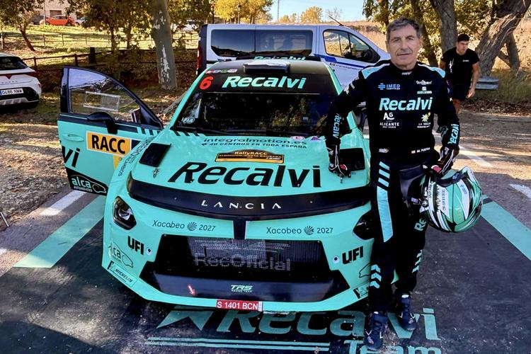 Miguel Fuster prueba el Lancia del Recalvi Team