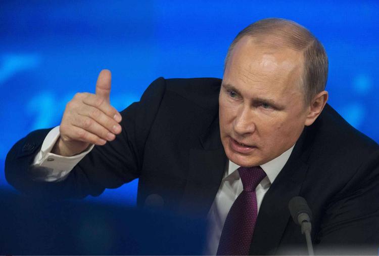 Howard Stern critique Vladimir Poutine et les membres du Parti républicain qui le soutiennent