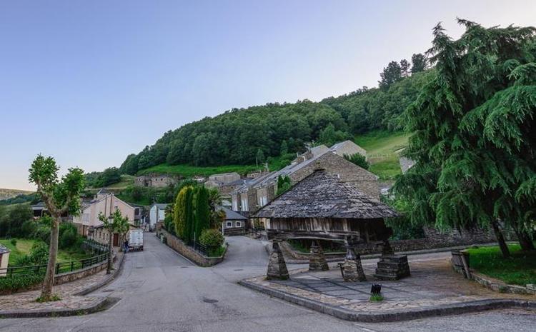Los Oscos, tres municipios asturianos con el título de Pueblo Ejemplar y Reserva de la Biosfera