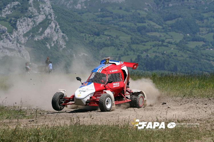 Alejandro Iglesias gana el II Tramo de Tierra de Renorios con su carcross