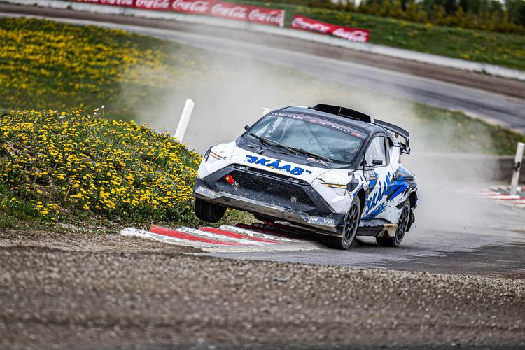 RallyX: Viktor Kristensson fait tomber les favoris à Tierp