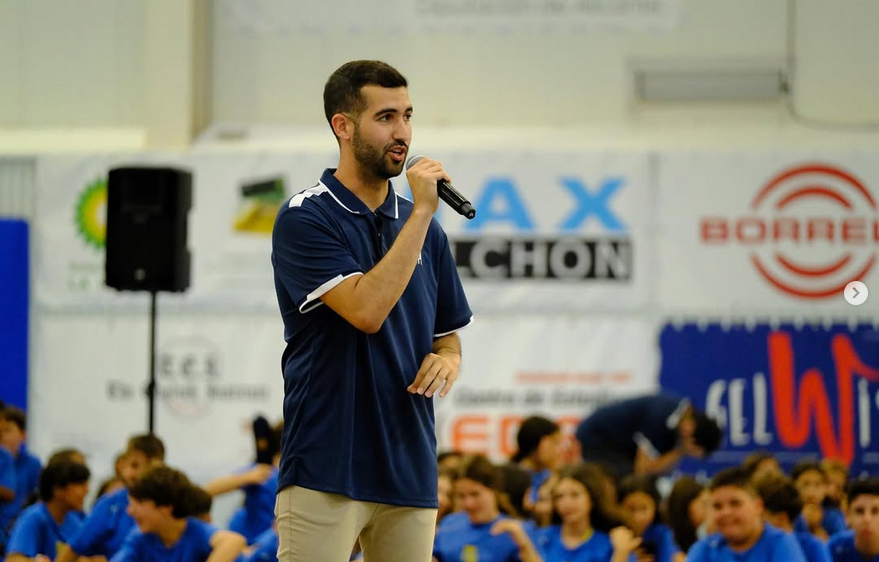 Opinió. Valen Alcalà de Compromís Dénia: "Llibrets de Falla: cultura que no cap en una factura"