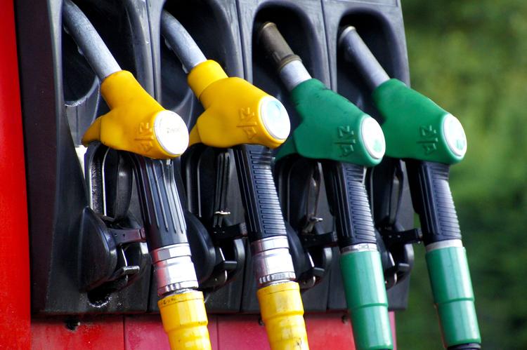 Gasolio più leggero fino a Natale: cosa ha deciso il Governo canario per agricoltori e trasportatori