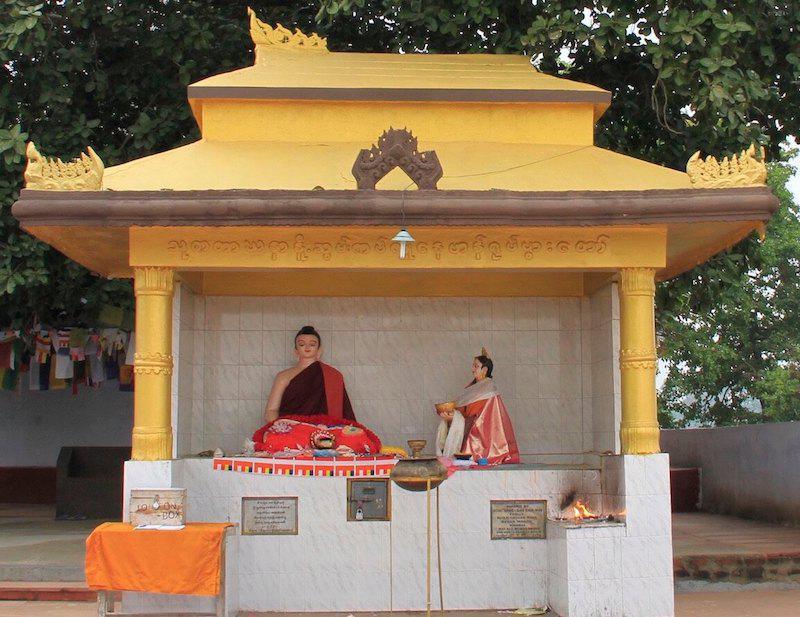 1-06 นางสุชาดาถวายข้าวมธุปายาส 1-06 นางสุชาดาถวายข้าวมธุปายาส