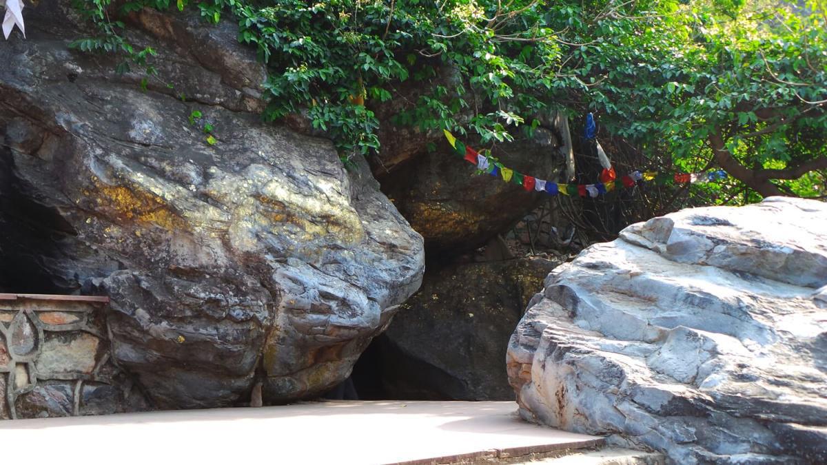 1-32 พระโมคคัลลานสำเร็จอรหัตตผล 1-32 พระโมคคัลลานสำเร็จอรหัตตผล