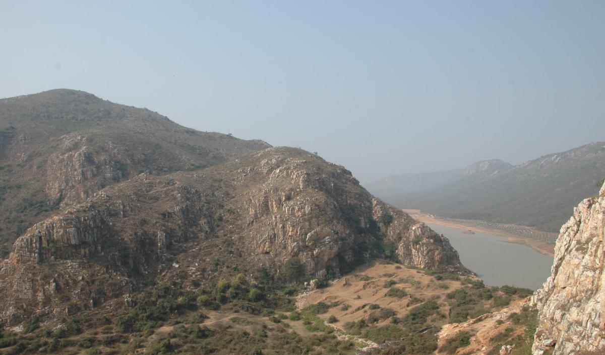 3-02 ท้าวสักกะและเทวดาเข้าเฝ้าพระพุทธเจ้า ณ ถ้ำอินทสาละ 3-02 ท้าวสักกะและเทวดาเข้าเฝ้าพระพุทธเจ้า ณ ถ้ำอินทสาละ