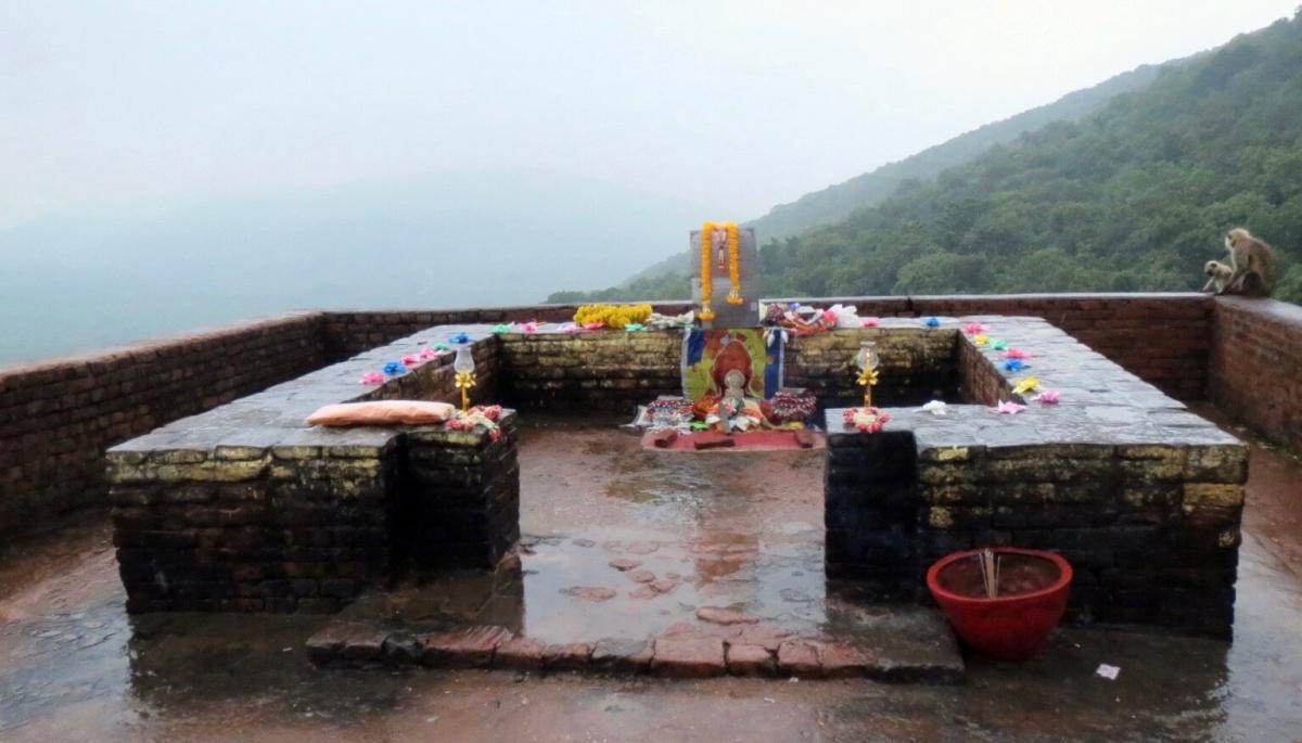 45-22 พระผู้มีพระภาคทรงพระประชวร 45-22 พระผู้มีพระภาคทรงพระประชวร