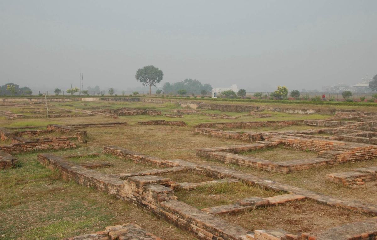 45-39 ผิวกายพระผู้มีพระภาคผ่องใสยิ่งใน ๒ กาล 45-39 ผิวกายพระผู้มีพระภาคผ่องใสยิ่งใน ๒ กาล