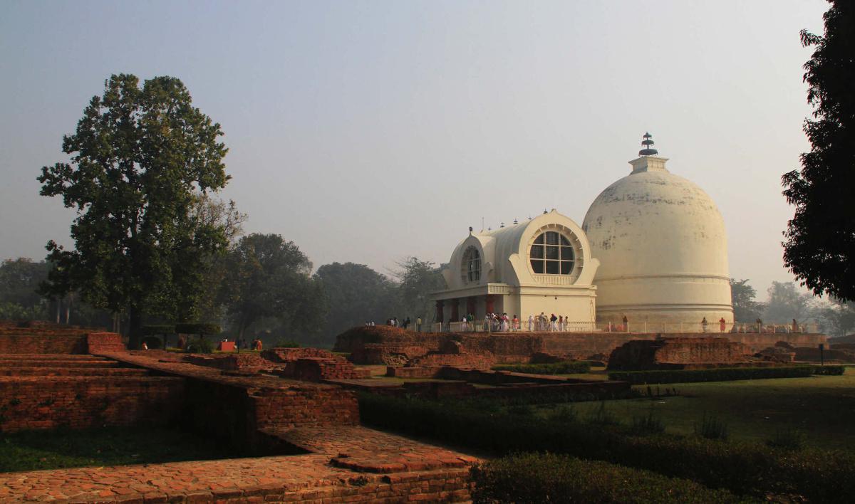 45-42 ทรงเสด็จสาลวัน เมืองกุสินารา 45-42 ทรงเสด็จสาลวัน เมืองกุสินารา