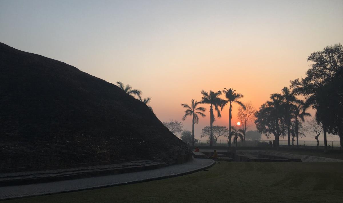 45-48 ถูปารหบุคคล ๔ 45-48 ถูปารหบุคคล ๔