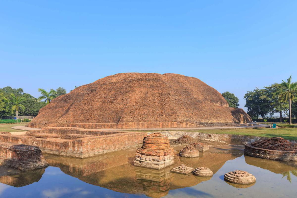 45-65 การถวายพระเพลิงพระพุทธสรีระ 45-65 การถวายพระเพลิงพระพุทธสรีระ