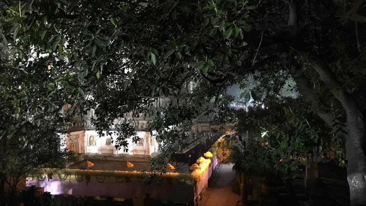 1-07 คืนตรัสรู้ 1-07 คืนตรัสรู้