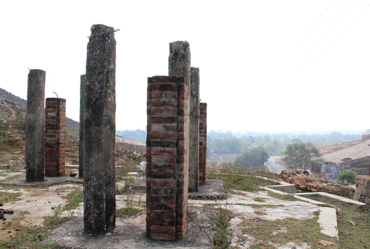 4-04 ทรงให้พระอานนท์แต่งจีวรภิกษุเป็นรูปคันนา  4-04 ทรงให้พระอานนท์แต่งจีวรภิกษุเป็นรูปคันนา