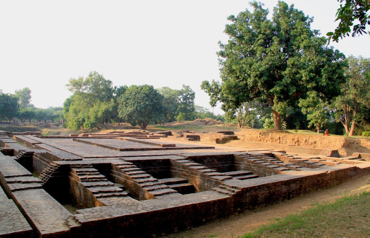 39-04 โทษของผู้ที่ยังใจประทุษร้ายในท่านผู้ปฏิบัติดี 39-04 โทษของผู้ที่ยังใจประทุษร้ายในท่านผู้ปฏิบัติดี