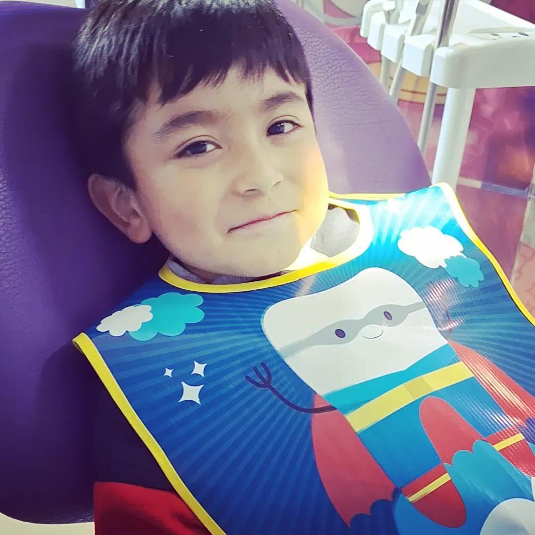 Dra. Andrea Benitez Odontopediatra Dra. Andrea Benitez Odontopediatra