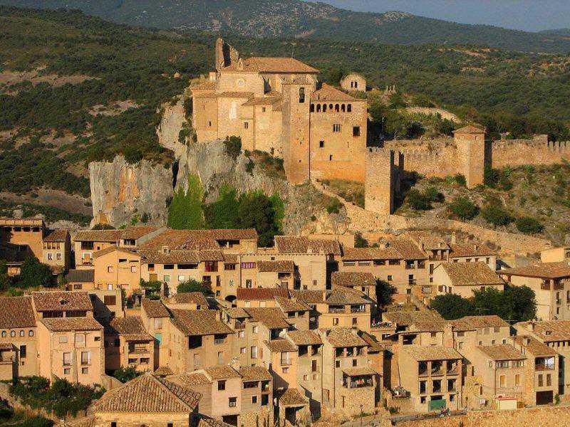 Alquézar, declarado uno de los pueblos más bonitos de España Alquézar, declarado uno de los pueblos más bonitos de España
