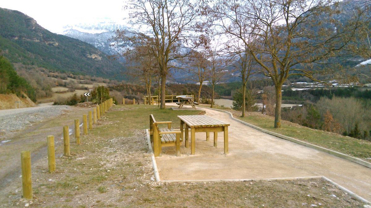 Mirador accesible de Siresa (Hecho) Mirador accesible de Siresa (Hecho)