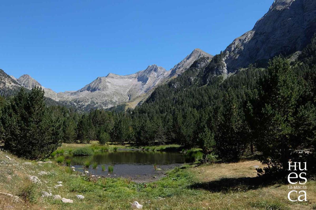 Escapada de 3 Días y 2 Noches al Valle de Benasque para los amantes del Senderismo y Alta Montaña Escapada de 3 Días y 2 Noches al Valle de Benasque para los amantes del Senderismo y Alta Montaña