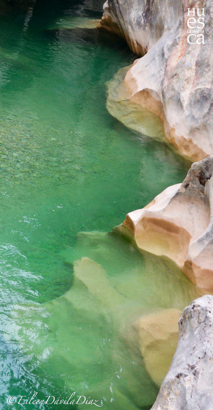 Fuente y estrechos de Tamara. La Magia de los ríos de Guara Fuente y estrechos de Tamara. La Magia de los ríos de Guara