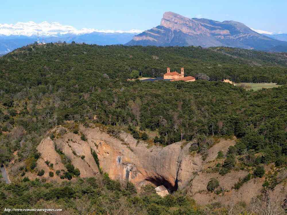 Excursión a los Miradores de San Juan De la Peña. El gran balcón de los Pirineos Excursión a los Miradores de San Juan De la Peña. El gran balcón de los Pirineos