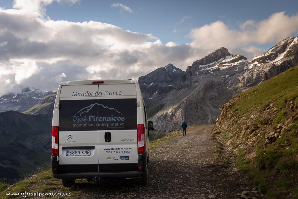 Mirador del Pirineo. Aventuras sobre ruedas Mirador del Pirineo. Aventuras sobre ruedas