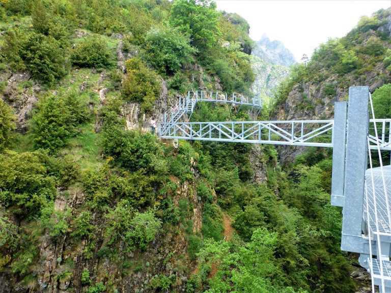 Las 3 rutas por pasarelas más espectaculares de Huesca 💦😮🙌 Las 3 rutas por pasarelas más espectaculares de Huesca 💦😮🙌