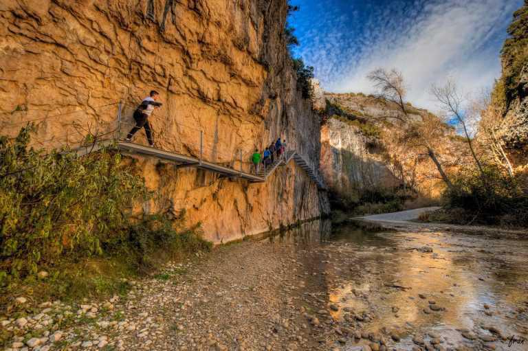 Las 3 rutas por pasarelas más espectaculares de Huesca 💦😮🙌 Las 3 rutas por pasarelas más espectaculares de Huesca 💦😮🙌