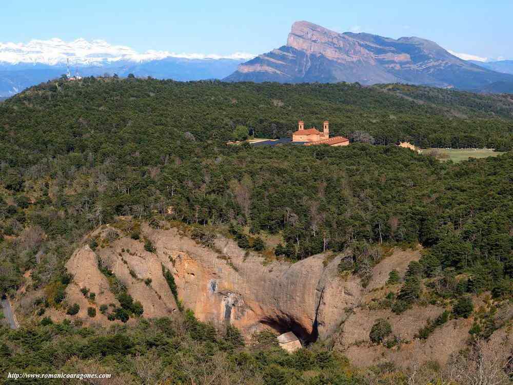 5 monumentos imposibles enclavados en roca en la provincia de Huesca 😲👏