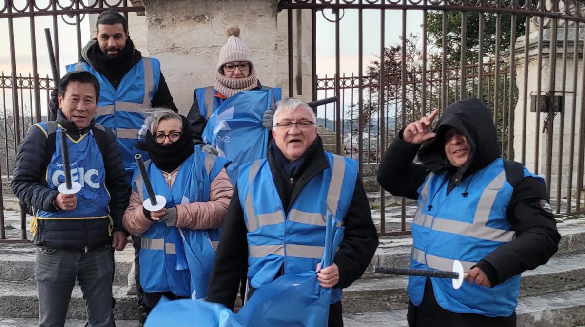 La descente aux flambeaux La descente aux flambeaux