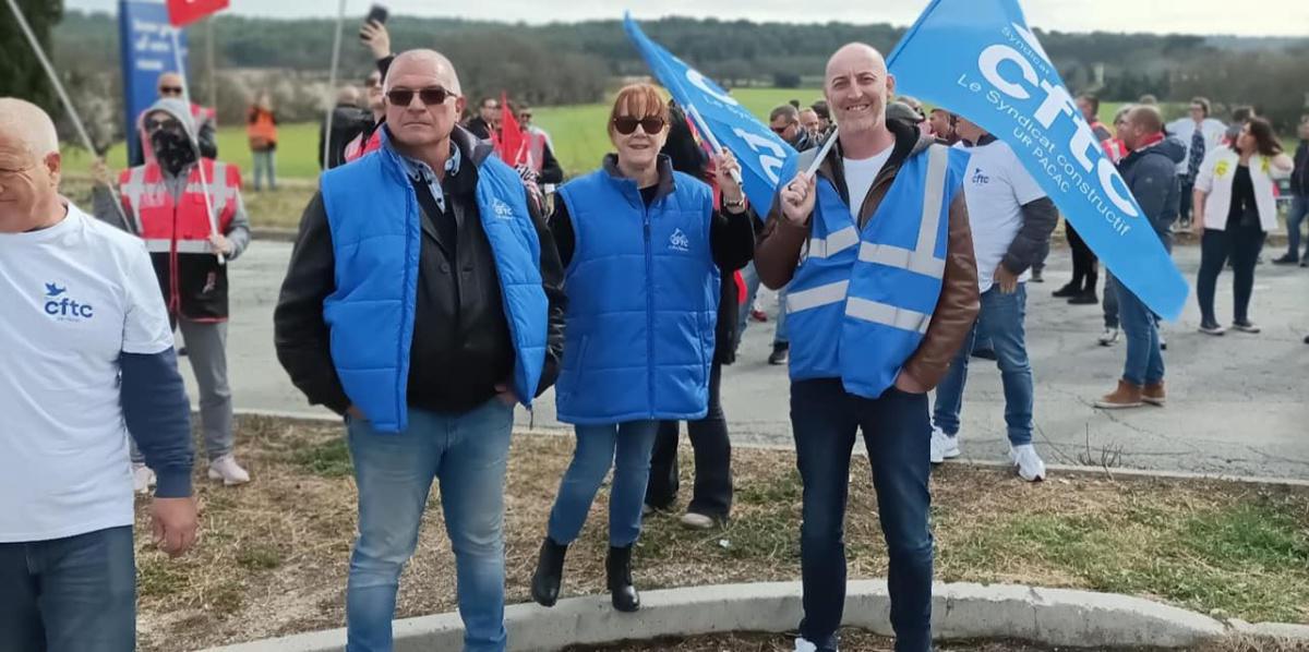 Nos actions en ce 8 mars dans les Bouches du Rhône ! Nos actions en ce 8 mars dans les Bouches du Rhône !