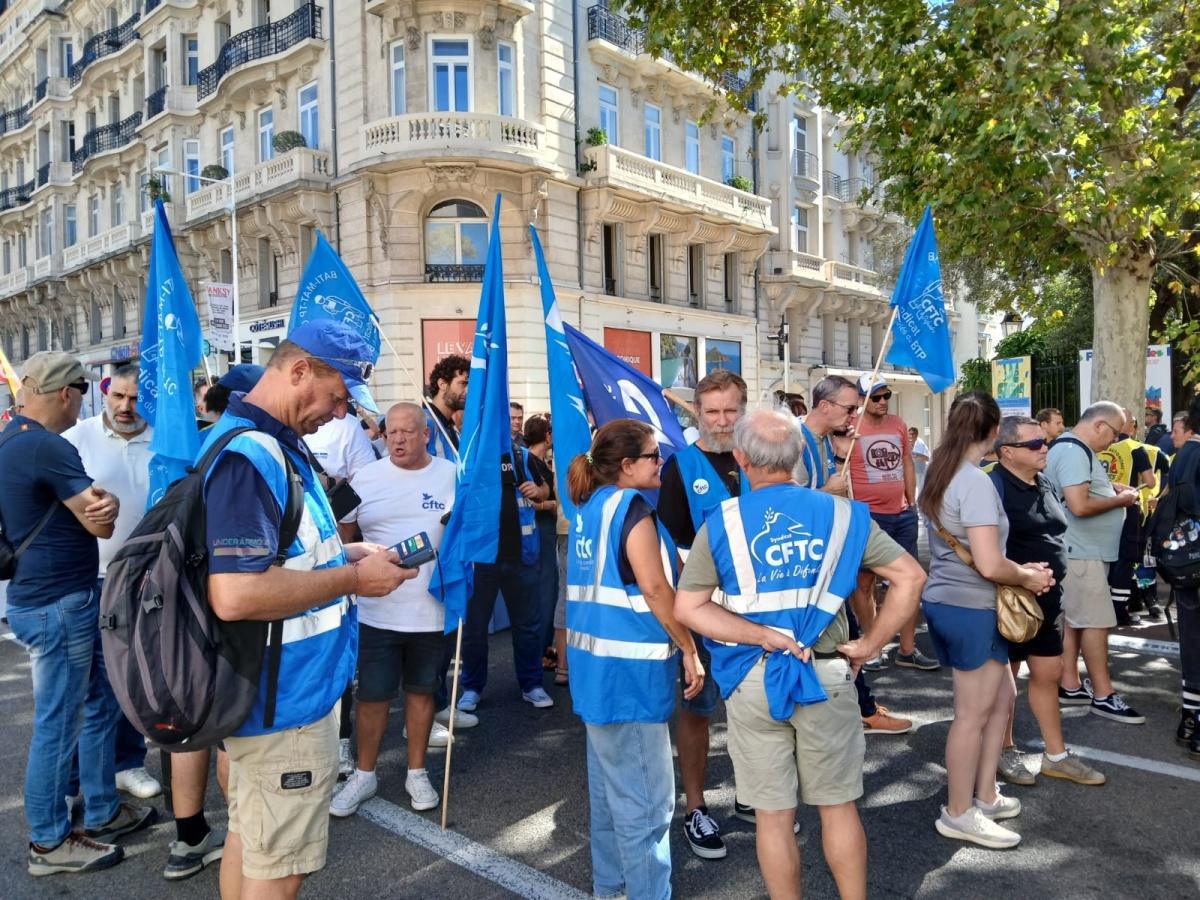 Manifestation dans le Var