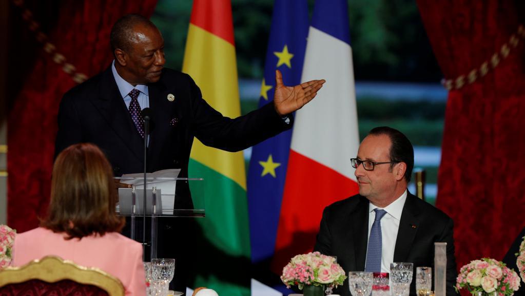 Alpha Condé coupe le cordon ombilical avec la France 