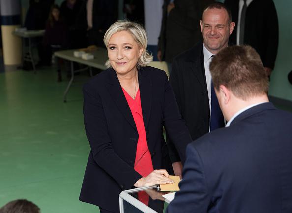 Une dizaine de médias "interdits" de soirée électorale du FN
