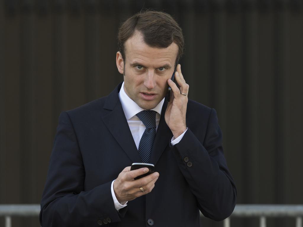 Macron à Macky : "Renforcer les excellentes relations traditionnelles d’amitié et de coopération franco-sénégalaises"