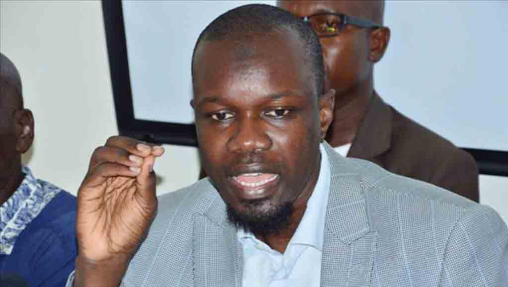 Ousmane Sonko s'adresse à la presse