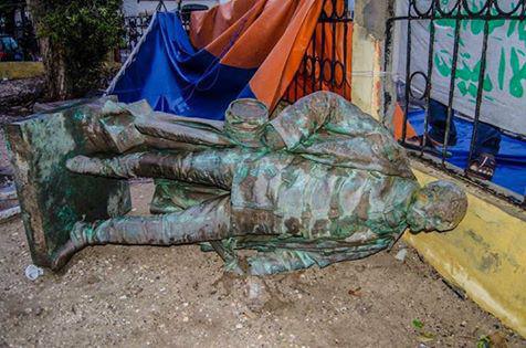 Pourquoi la statue de Faidherbe doit retourner à sa place