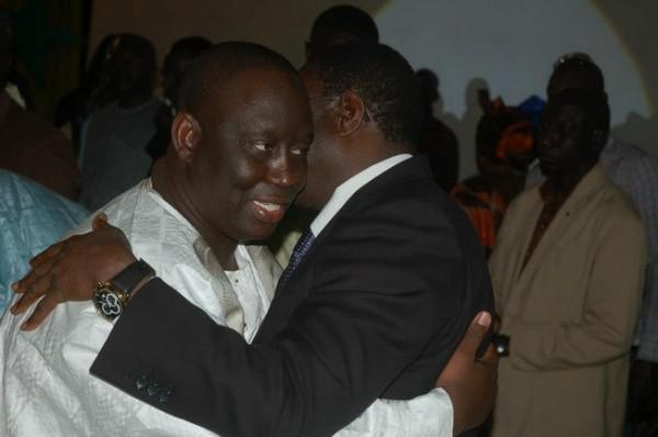 Direct: Passation de service entre Aliou Sall et l'ex directeur de la Caisse des dépôts et consignations